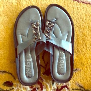 SILVER SANDALS